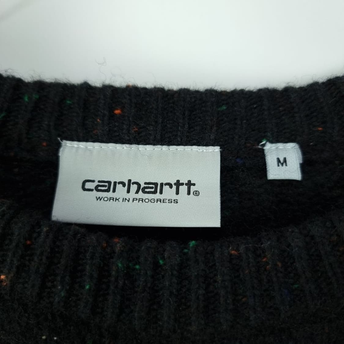 [칼하트] 로고 패치 크루넥 니트 스웨터 블랙 M19744 상품이미지7