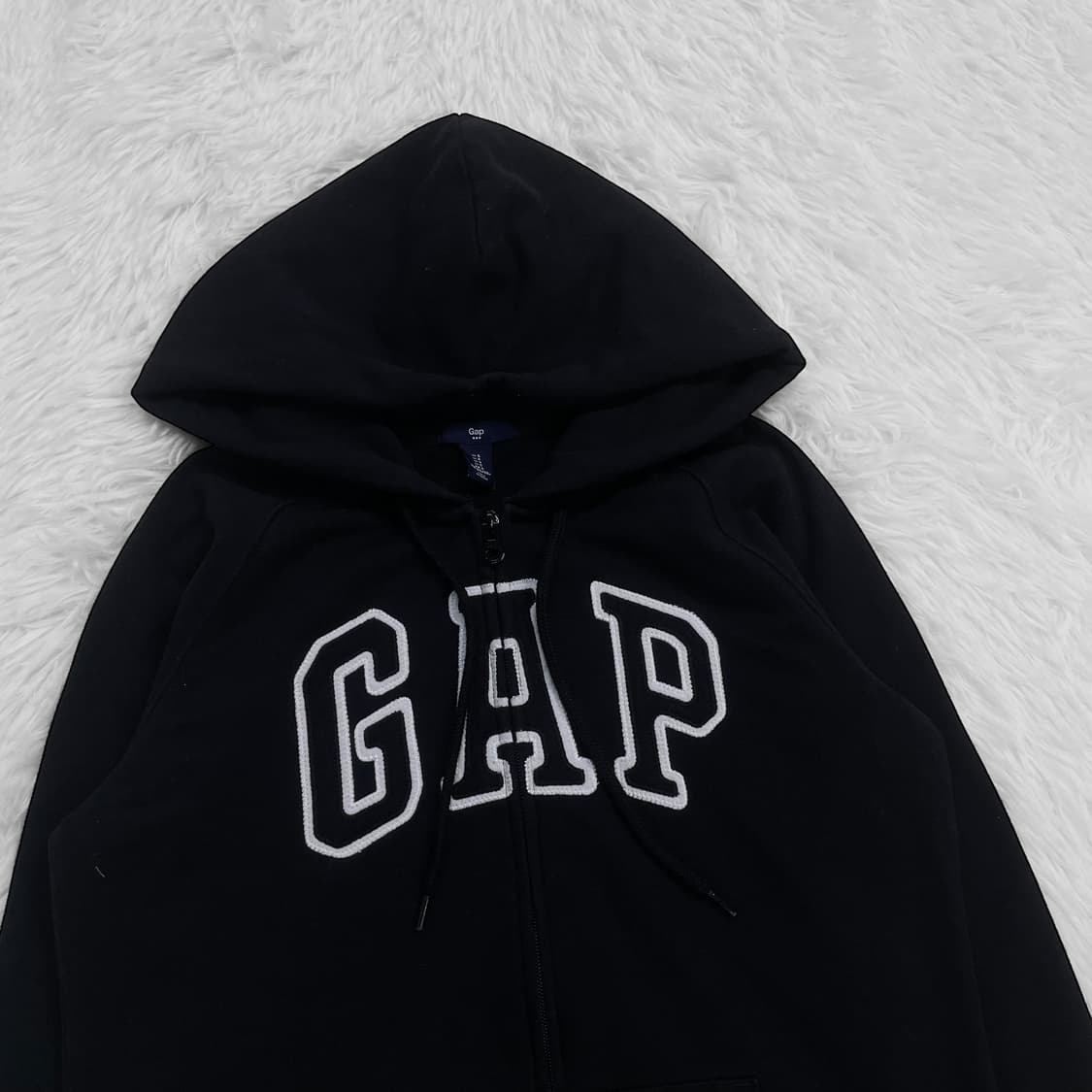 갭 Gap 스펠 로고 후드집업 블랙 상품이미지3