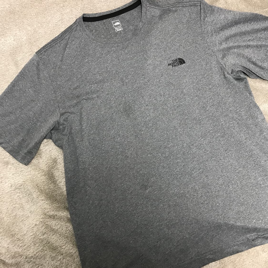 노스페이스 차콜 반팔 XL사이즈 상품이미지5