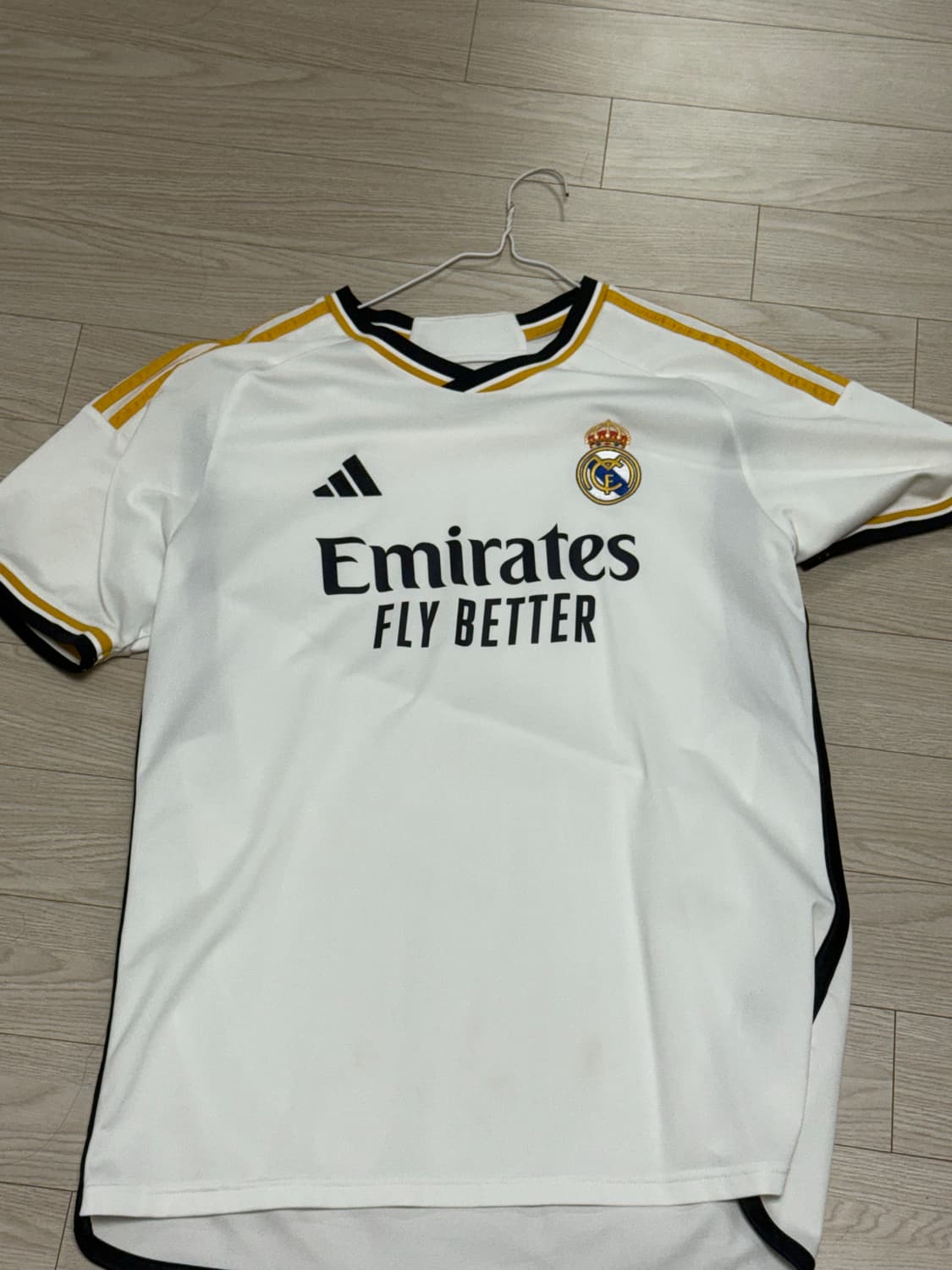 레알마드리드 23-24유니폼 판매 상품이미지1