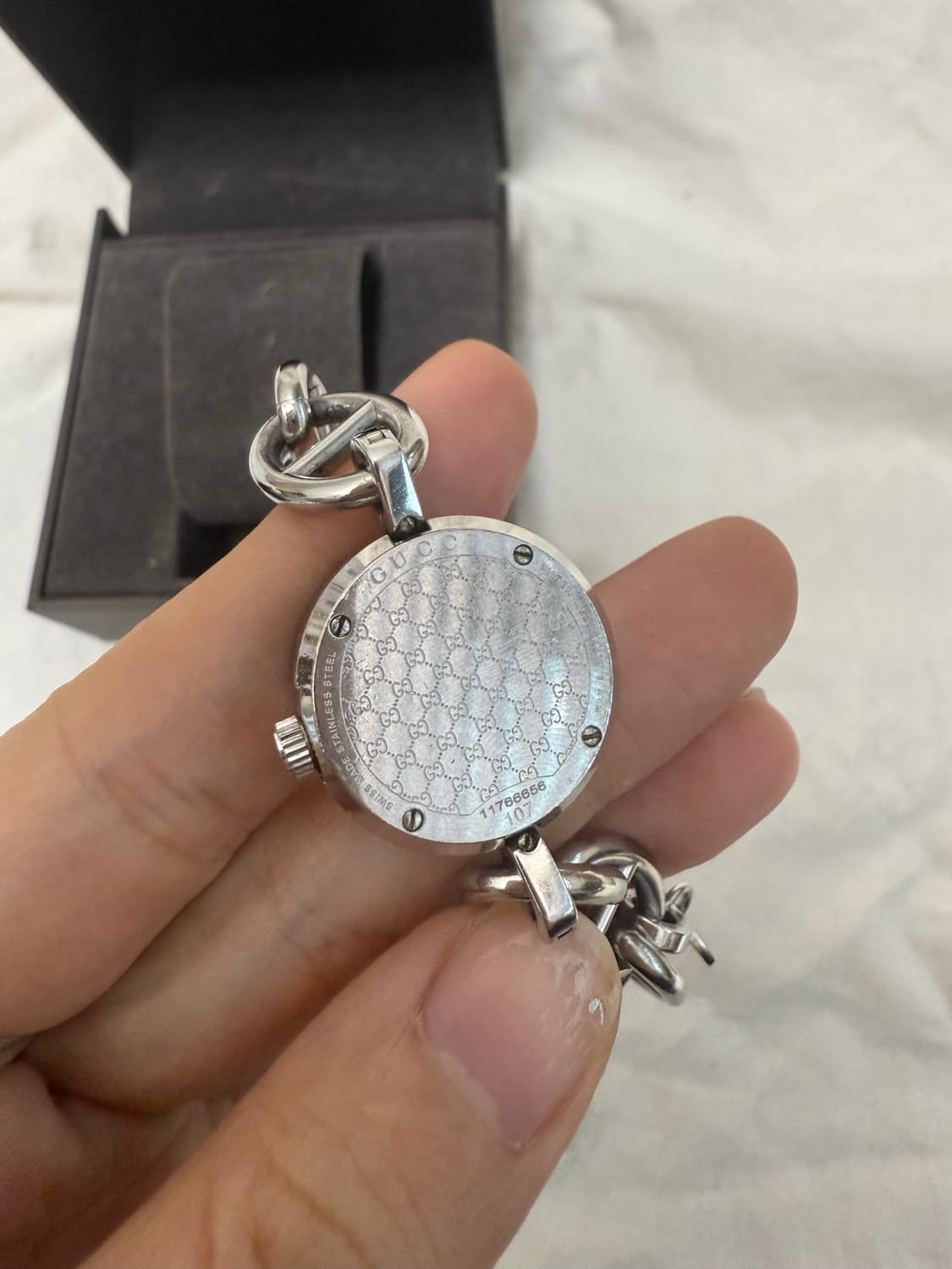 구찌 실버 팔찌 겸 체인 시계 상품이미지3