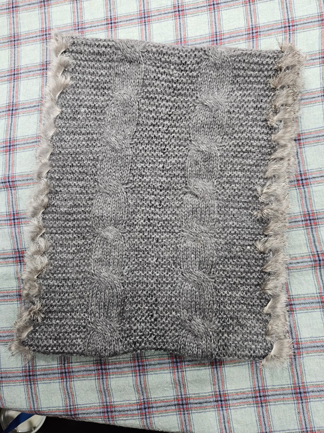 토끼털 트리밍 회색 니트 머플러 상품이미지6