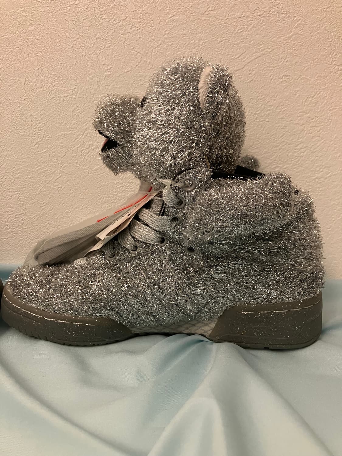 제레미스캇x아디다스 테디베어 실버 새상품(박스x) 상품이미지5