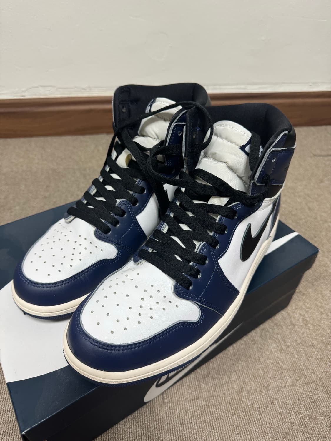 조던 1 하이 OG 미드나잇 네이비 285 상품이미지2