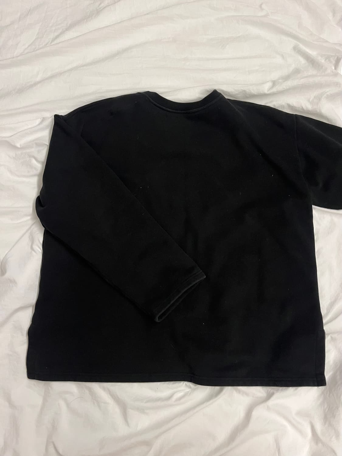 Saladbowls 블랙 기모 맨투맨 상품이미지2