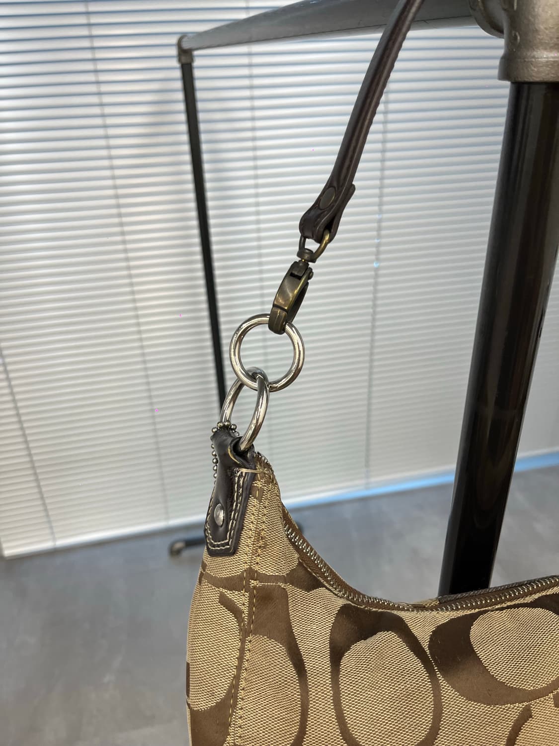 Coach Basic Hobo Bag 상품이미지6