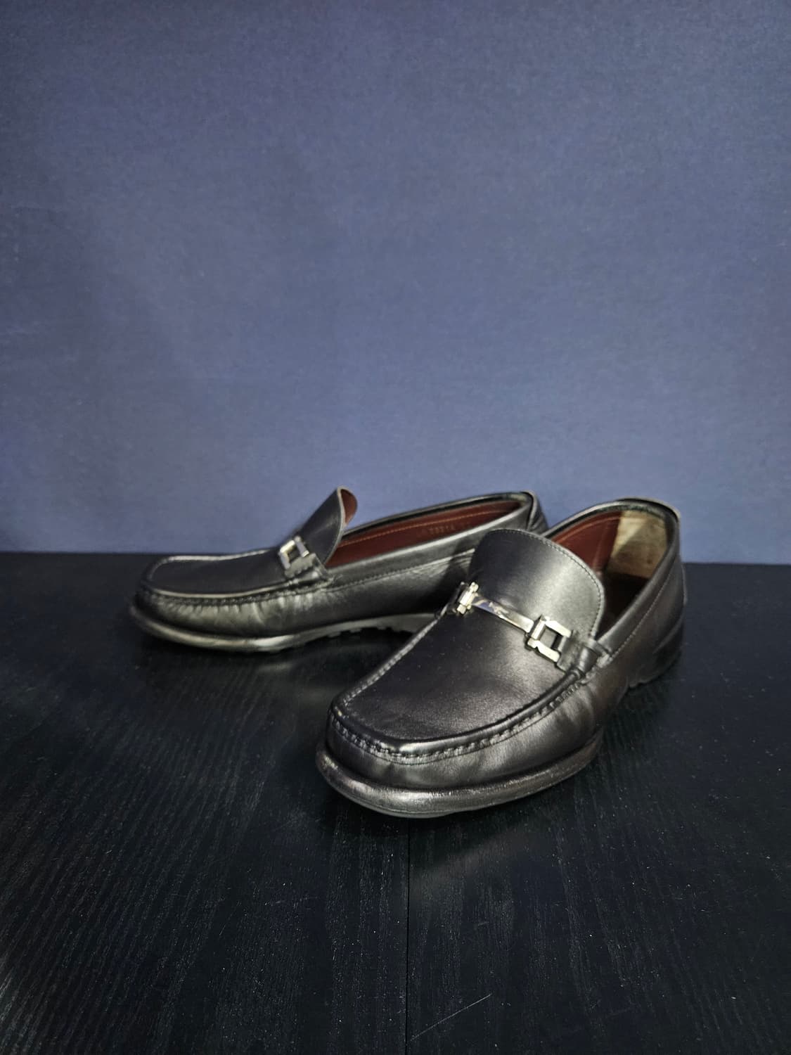 페라가모 블랙 남성 9 로퍼  상품이미지2