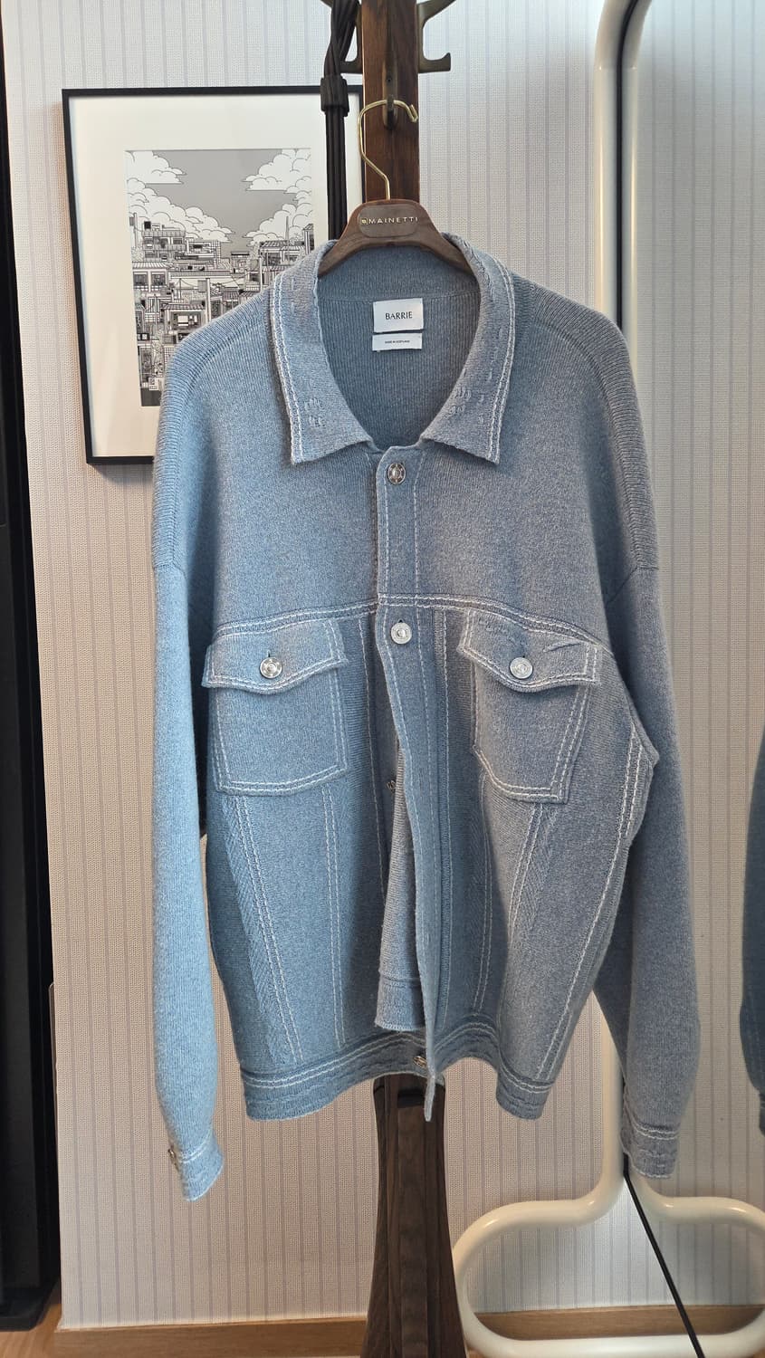 Barrie 캐시미어 가디건 팝니다. 상품이미지1