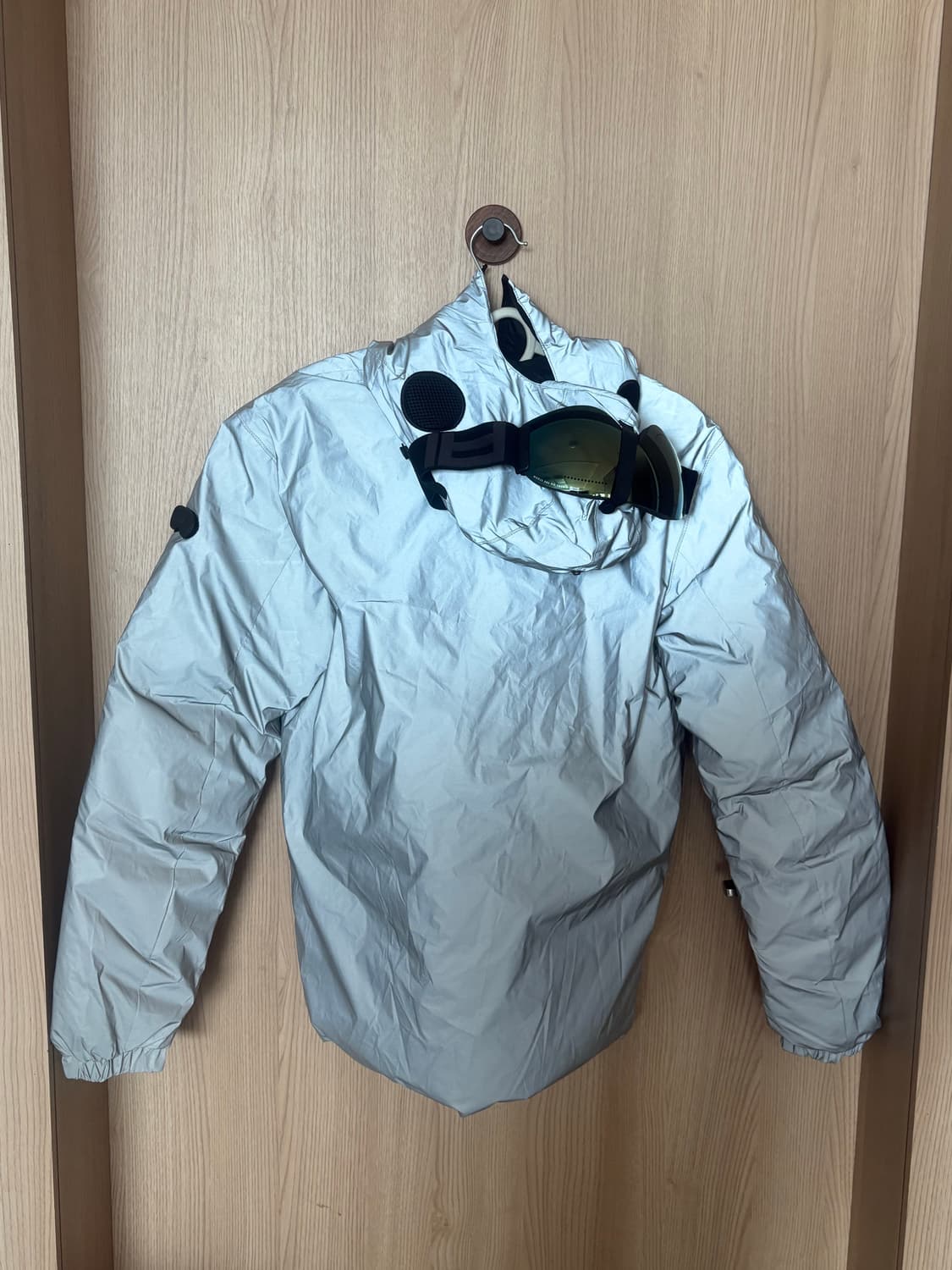 AI riders reflective silver 패딩 보드복 (새상품) 상품이미지1