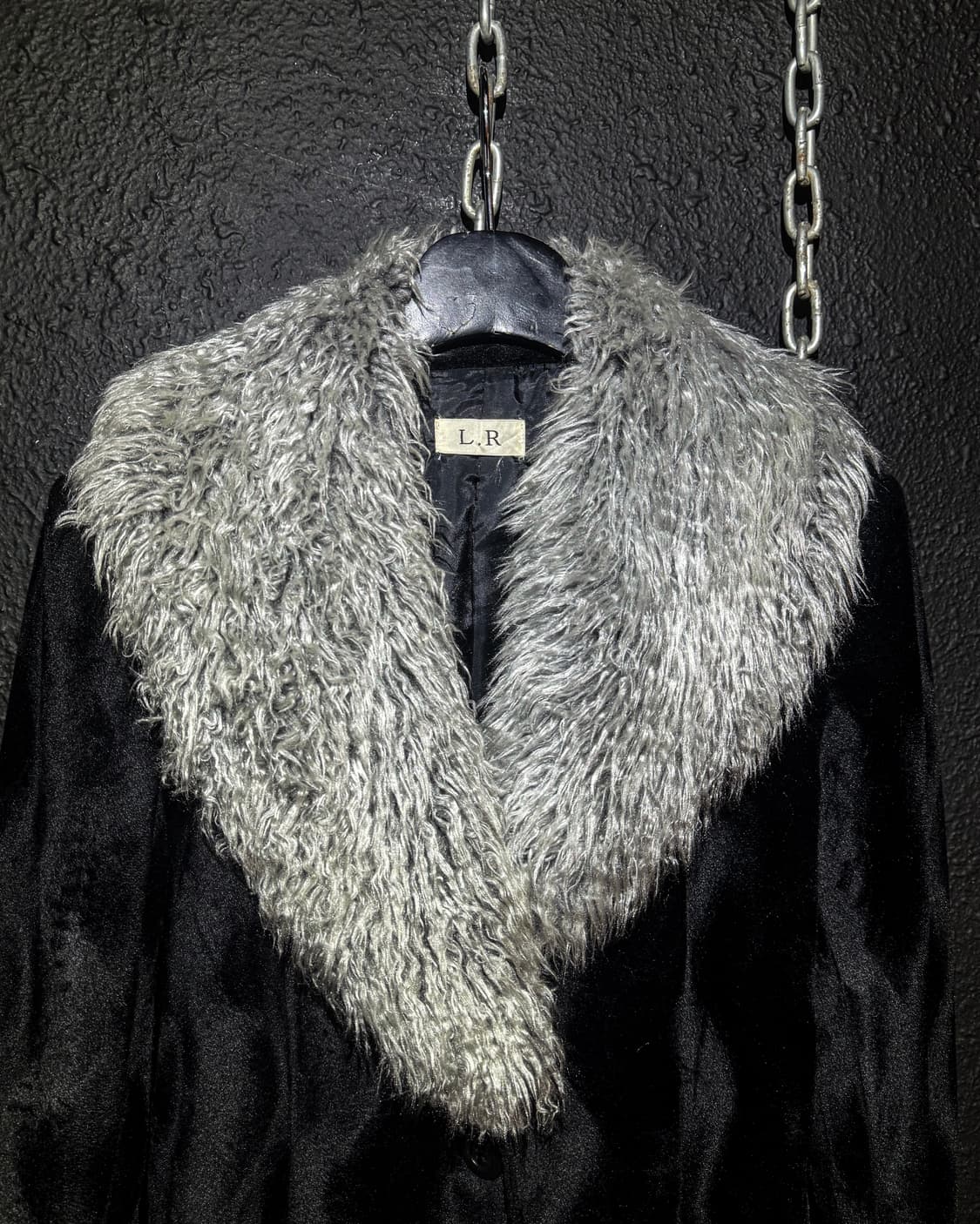 L.R – Black Velour Fur Collar Coat 상품이미지3