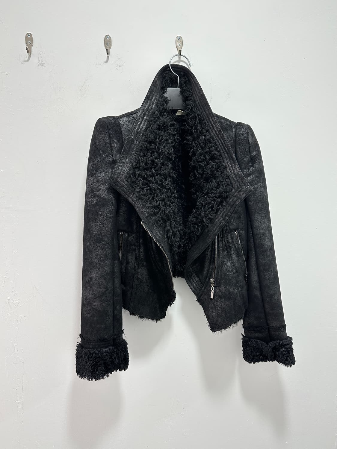 Asymmetric drape fur faux jacket 상품이미지5