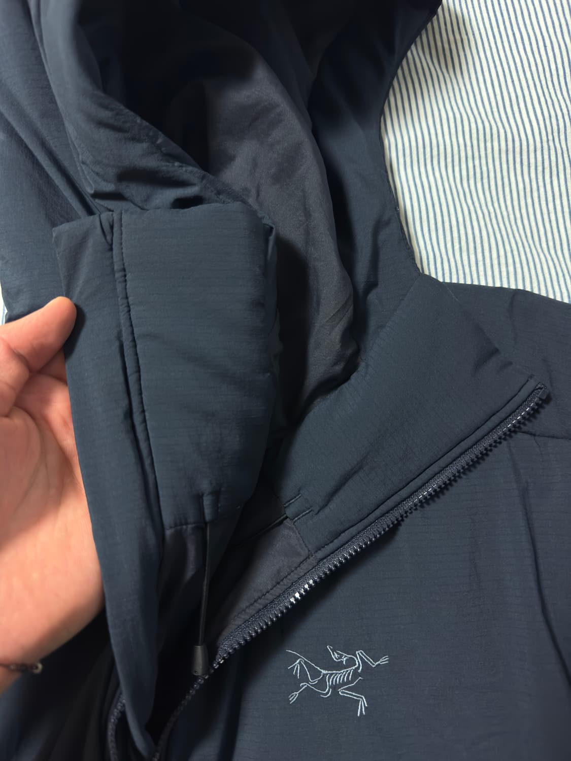 (SS급) 아크테릭스 아톰 헤비웨이트 후디 블랙 사파이어 M 상품이미지7