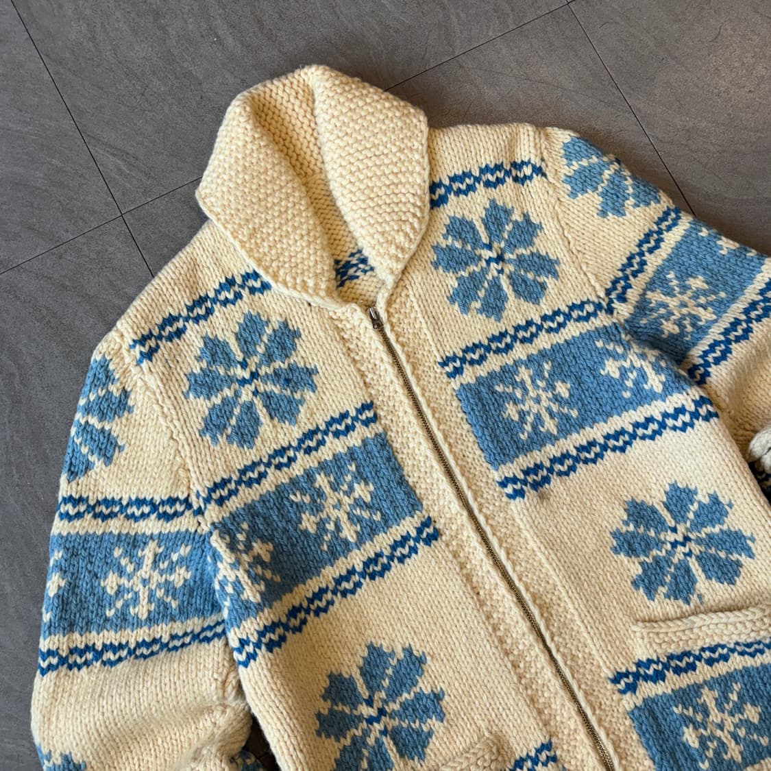 빈티지 눈꽃 자수 코위찬 자켓 상품이미지2