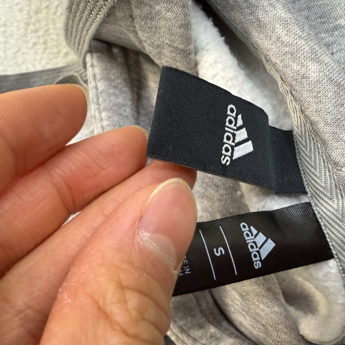 S 아디다스 ESS 후드티 0403T 상품이미지3