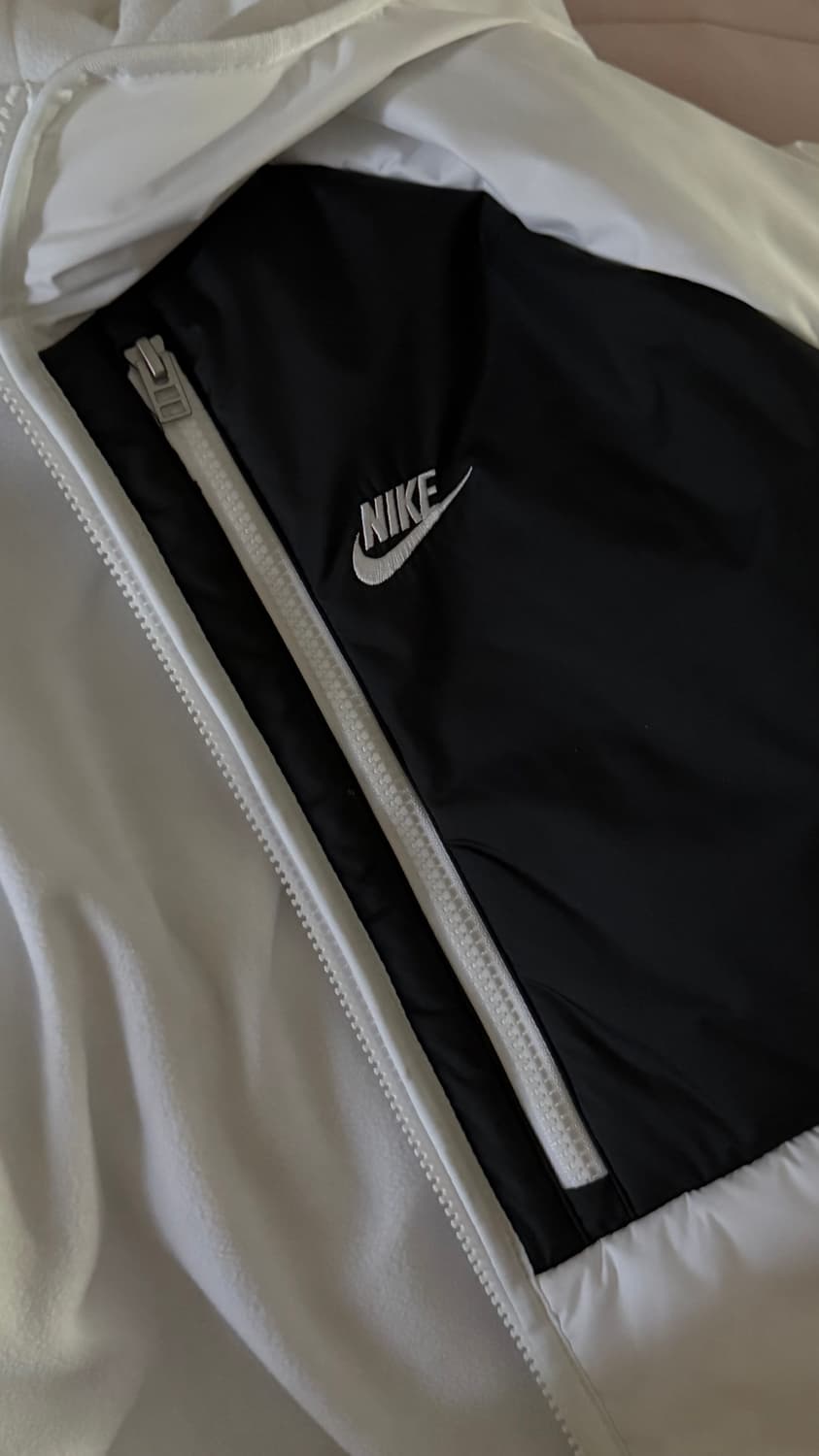 나이키 써마핏 후드 패딩 자켓 상품이미지2