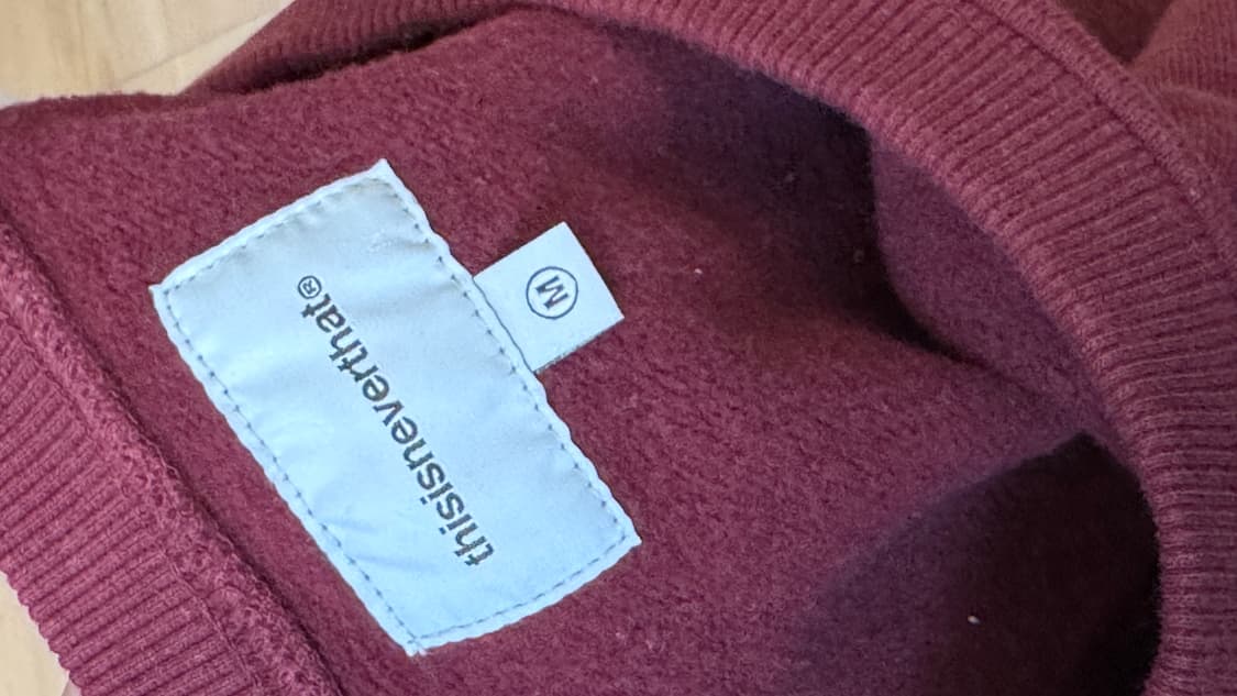 디스이즈네버댓 버건디 맨투맨 상품이미지2