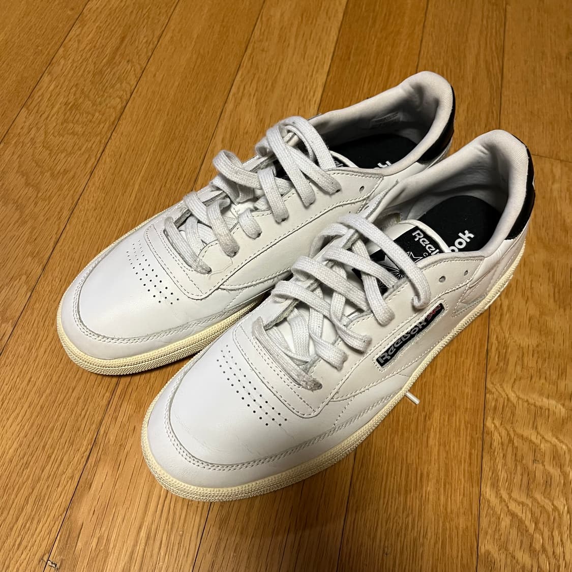 [275] 리복 클럽 C 매티보이 착용 상품이미지2