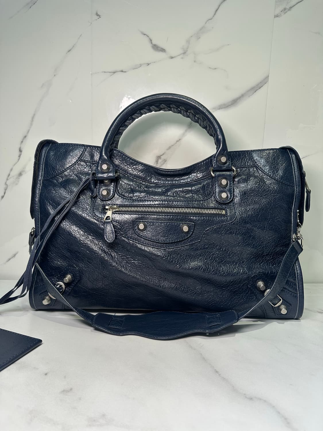 [A+ 정품] 발렌시아가 시티 모터백 미디움 다크네이비 상품이미지7