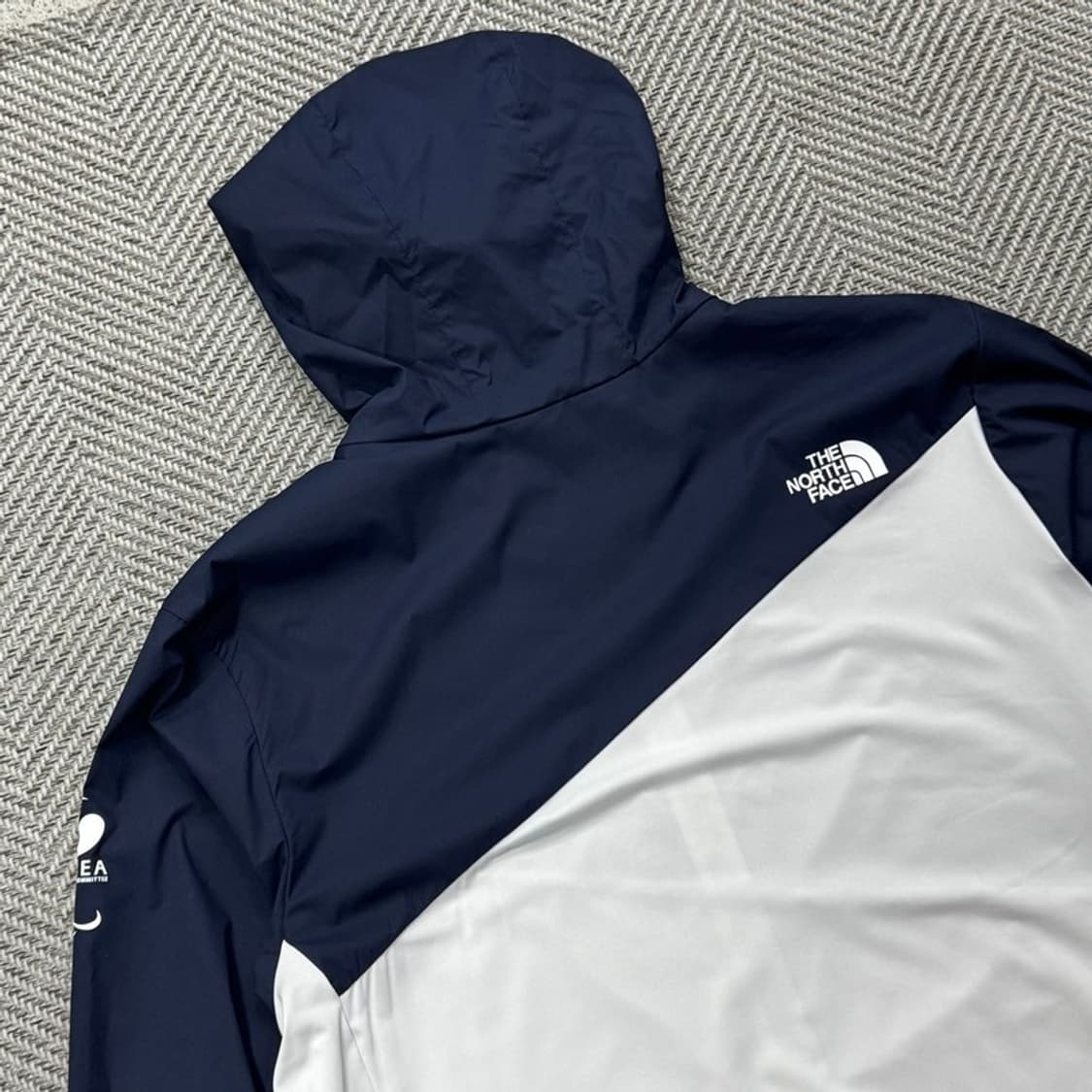 노스페이스 배색 바람막이 v2838 상품이미지4