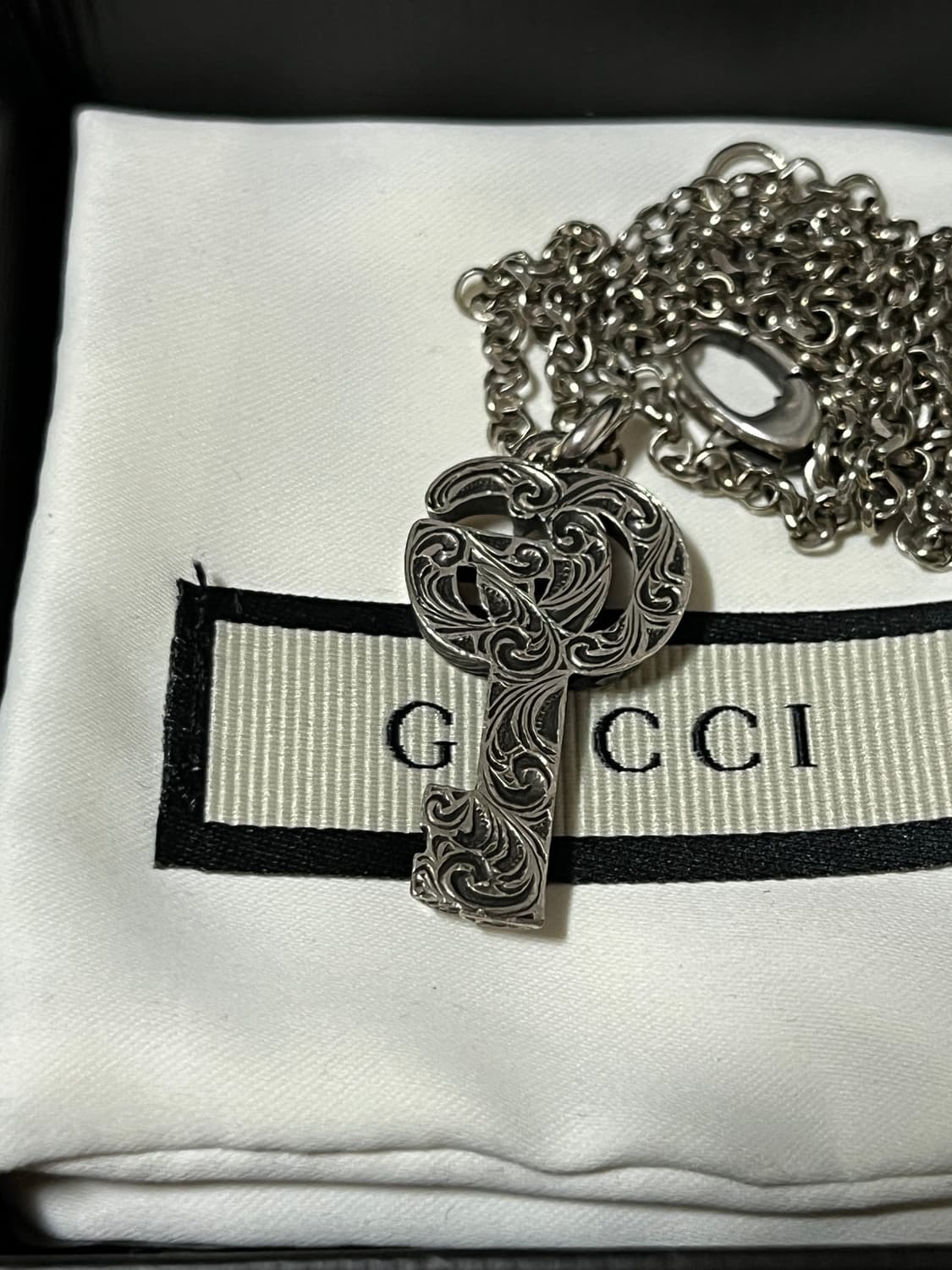 구찌 실버 열쇠 목걸이 상품이미지4