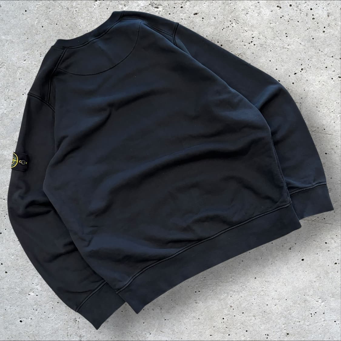 [2XL] 22ss 스톤아일랜드 블랙 스웻 맨투맨 D287 상품이미지2