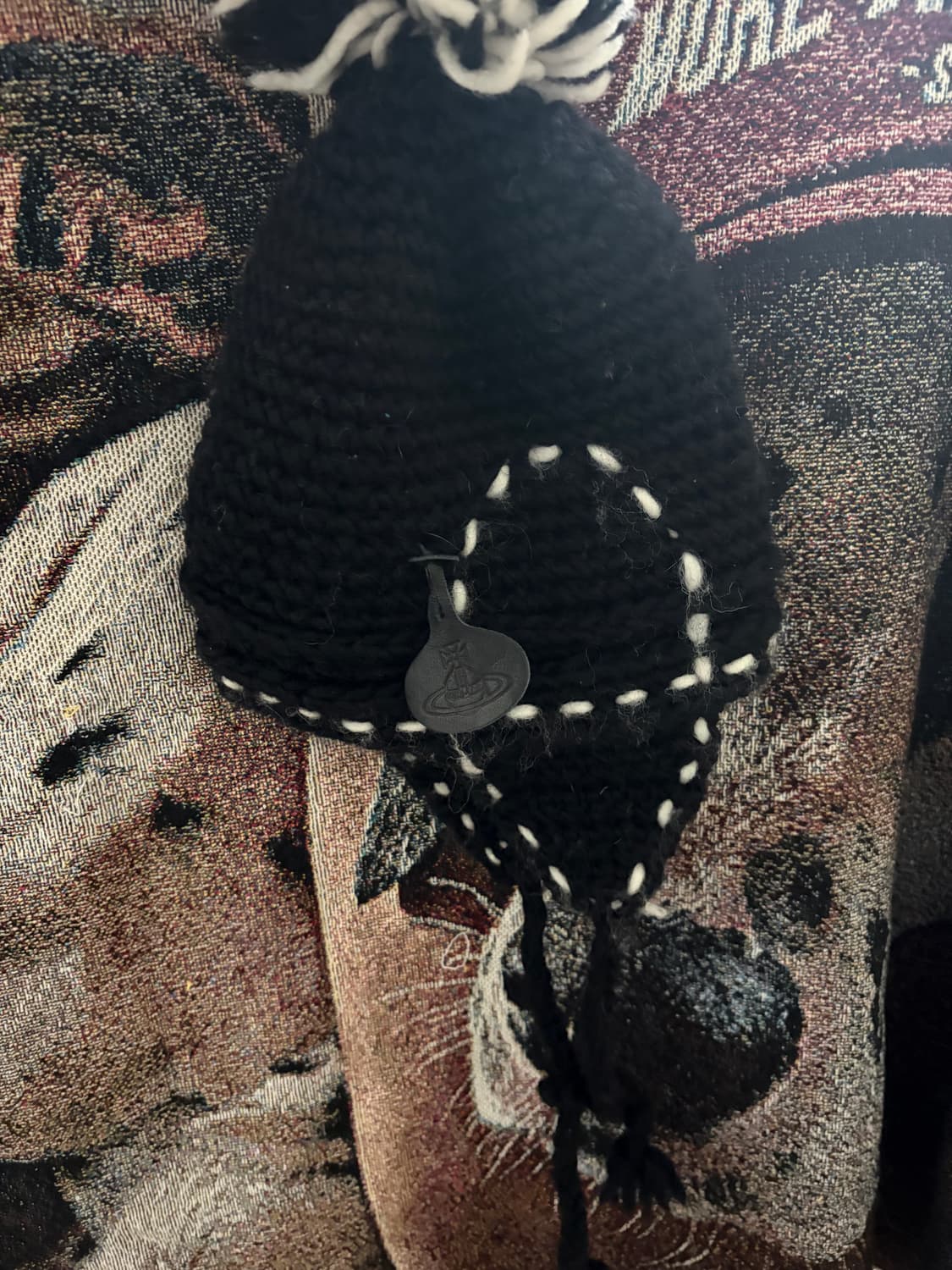 비비안웨스트우드 이어플랩 비니 상품이미지1