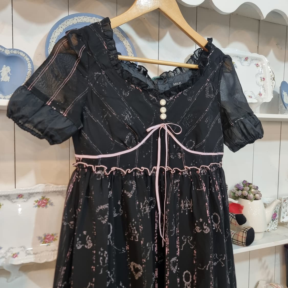(MILK/밀크) 블랙 쉬폰 프린트 리본 원피스 상품이미지5