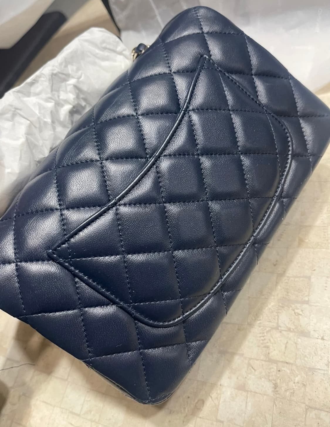 샤넬 클래식 램스킨 미니백 네이비 상품이미지3