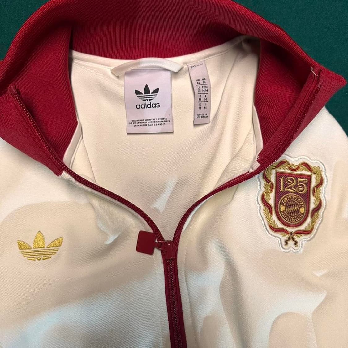 아디다스 FC 바이에른 뮌헨 125주년 애니버서리 트랙탑 상품이미지2