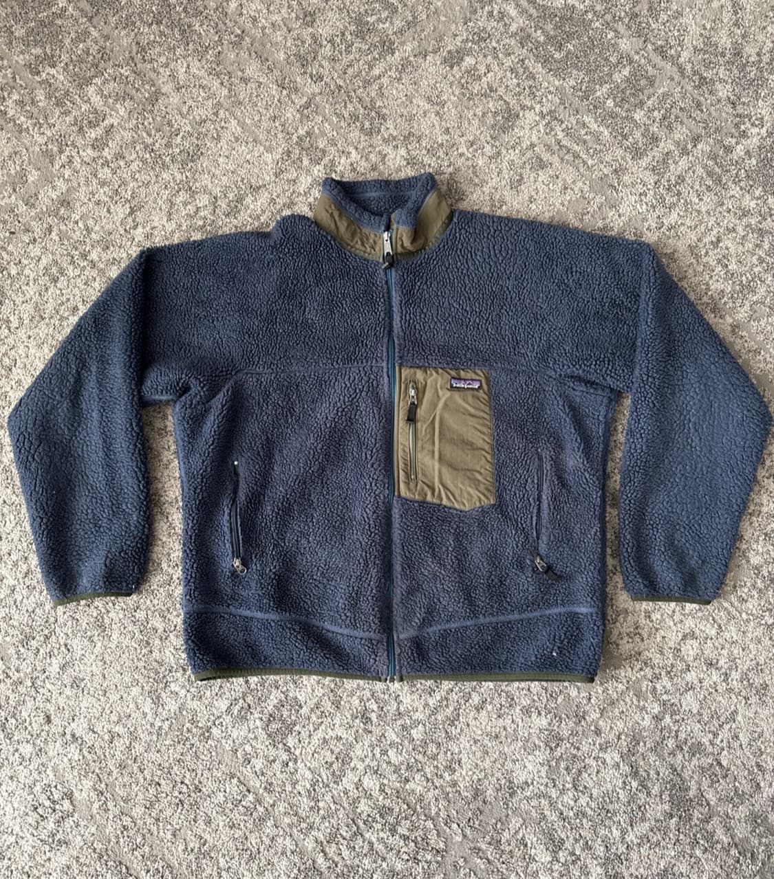 파타고니아 클래식 레트로-X 플리스 자켓 클래식 네이비/카키 상품이미지1