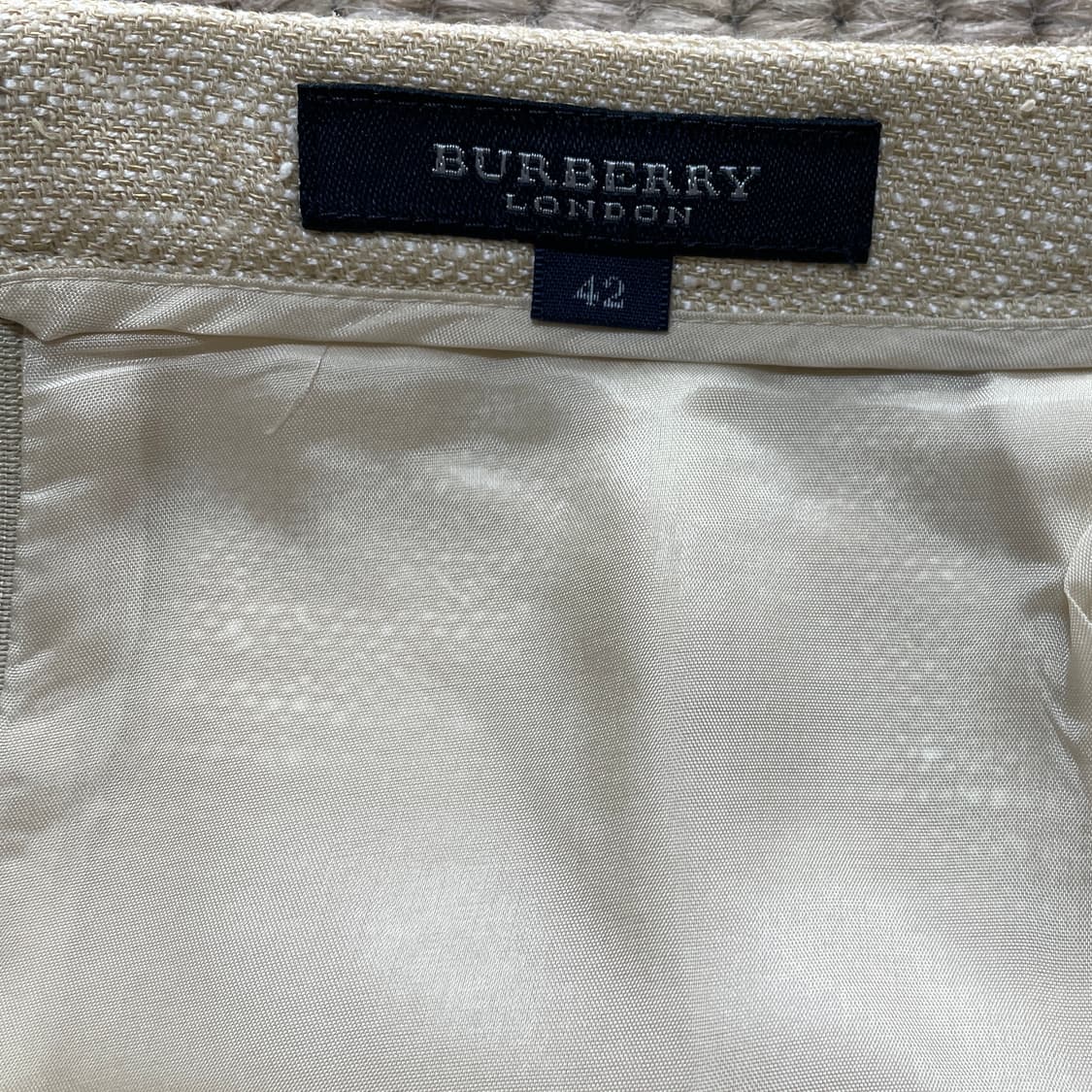 버버리 자켓 스커트 셋업 42사이즈 상품이미지6