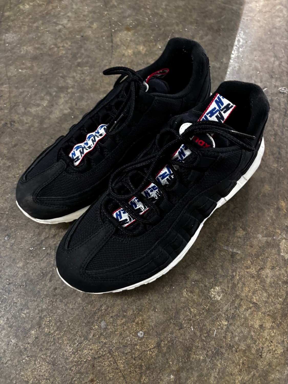 나이키 에어맥스 95 TT 풀팁 블랙 스니커즈 265 상품이미지3