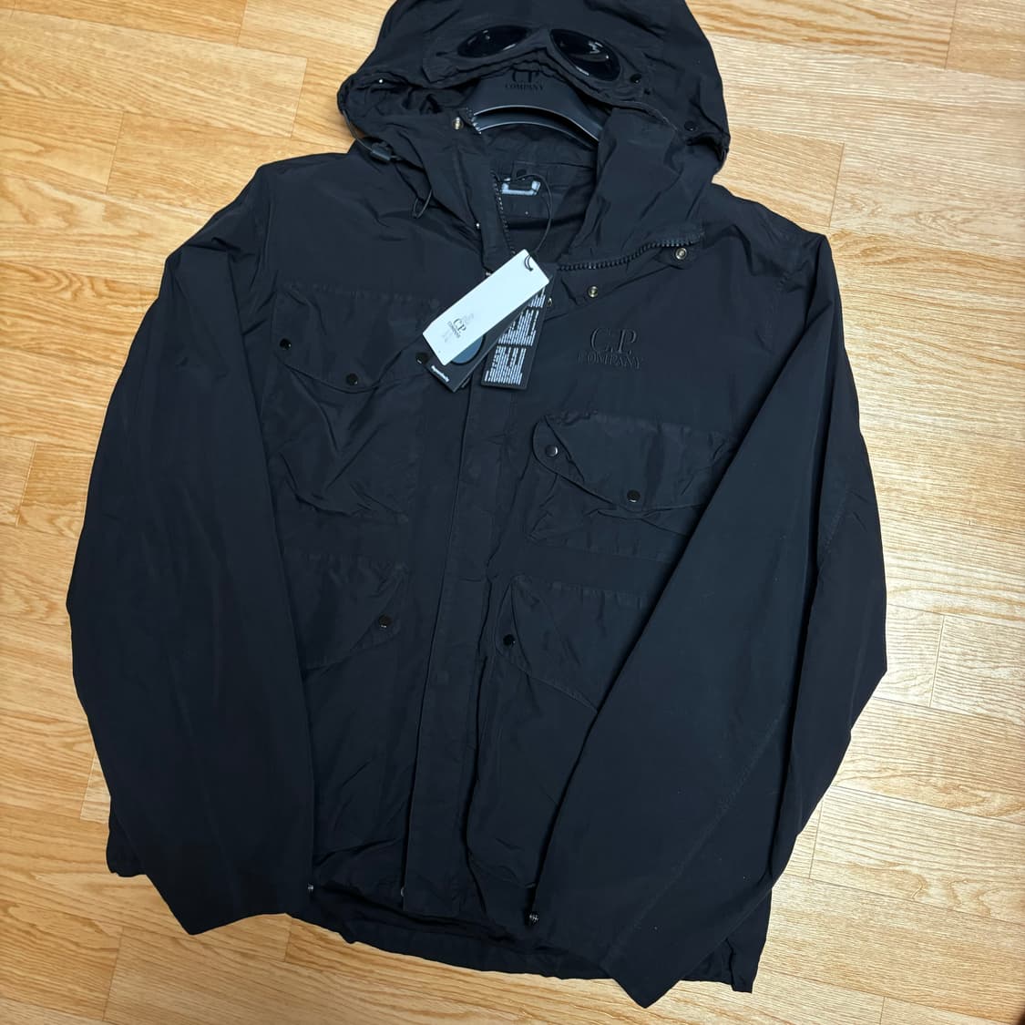 씨피컴퍼니 플랫 나일론 고글 자켓 상품이미지3