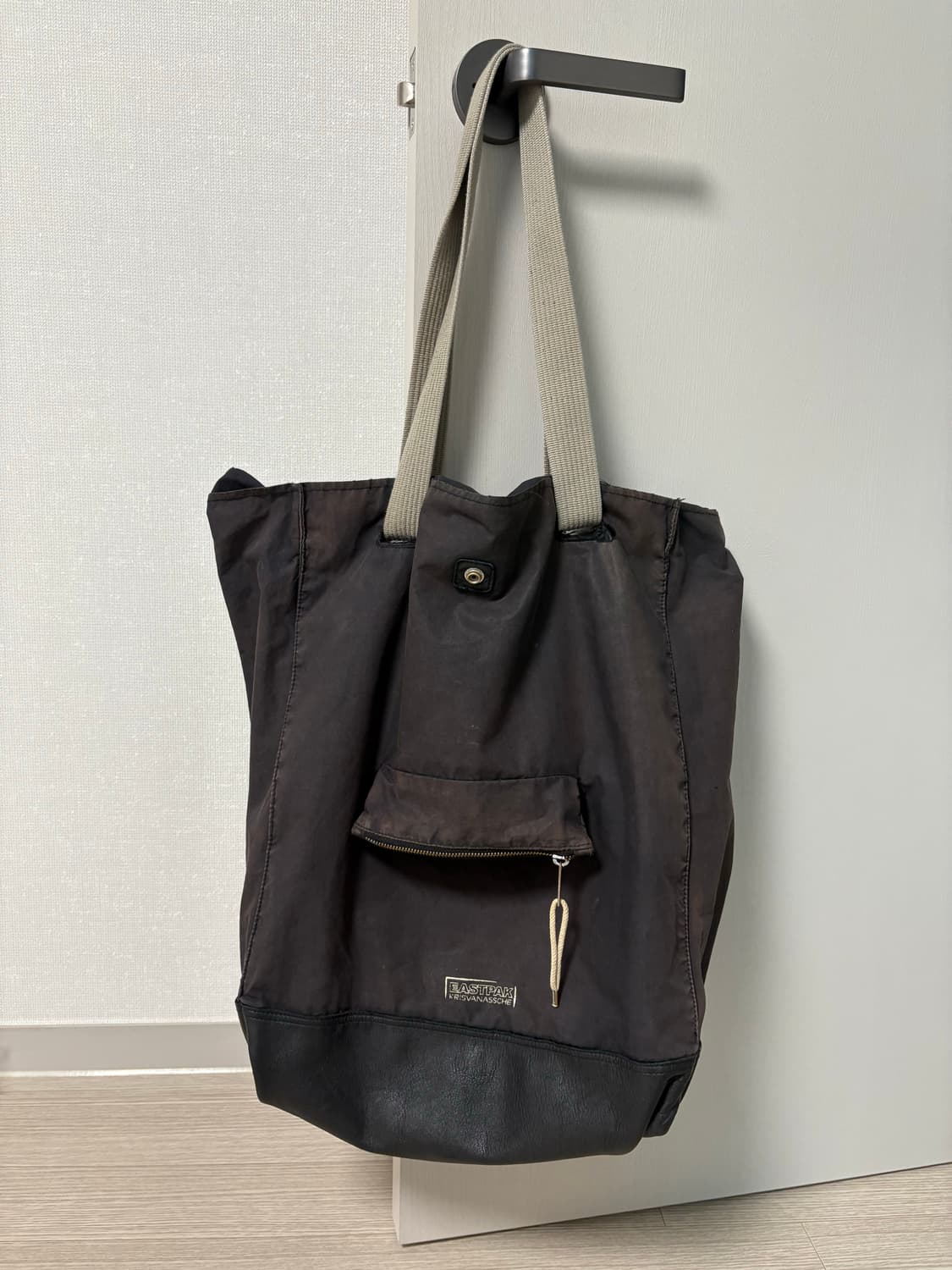 크리스반아쉐 이스트백 콜라보 토트백 상품이미지1