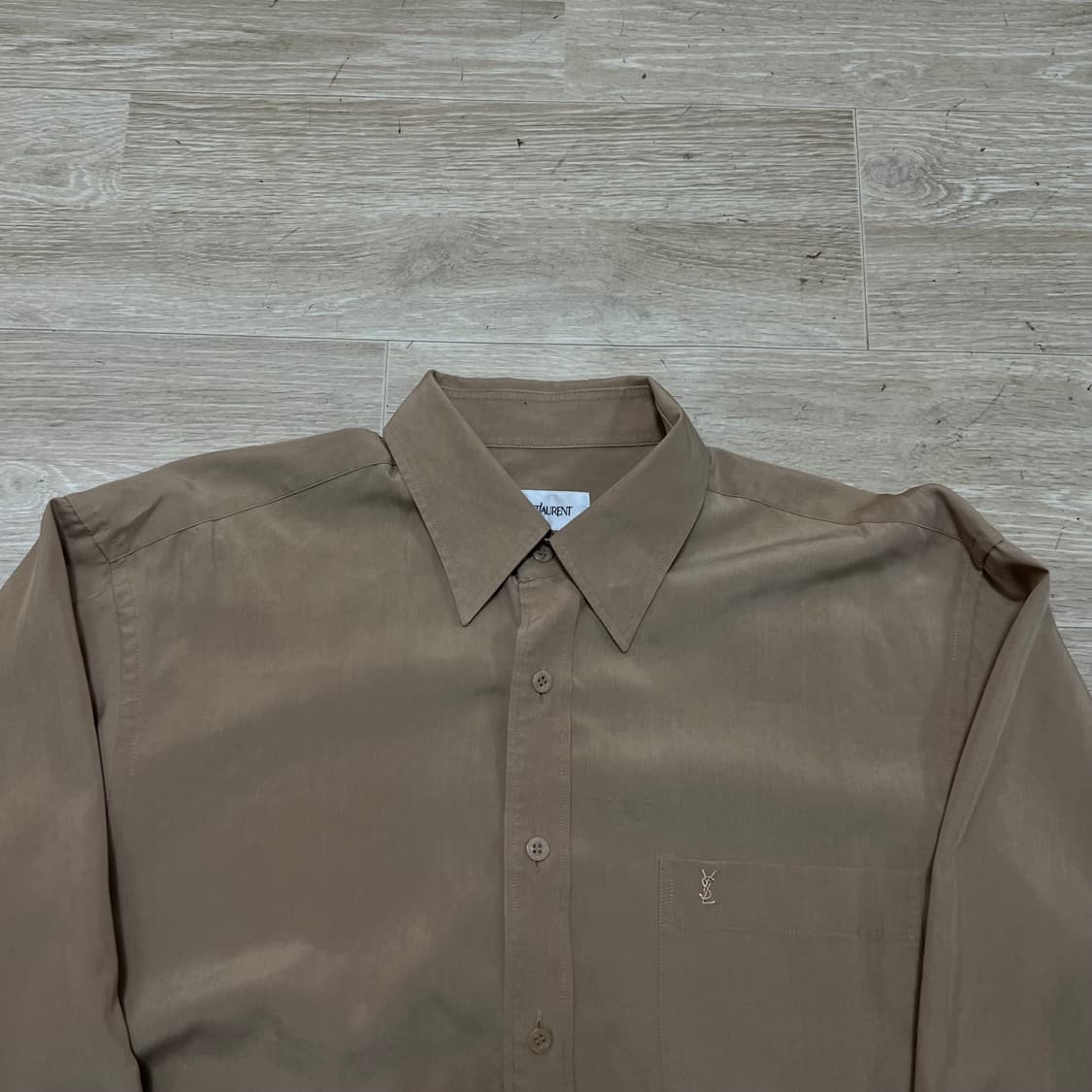 입생로랑 포켓 자수 로고 긴팔 셔츠 [베이지] M/95 상품이미지2