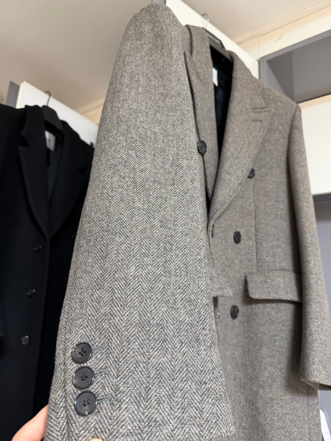 토니웩 23FW 헤링본 더블 코트 상품이미지3