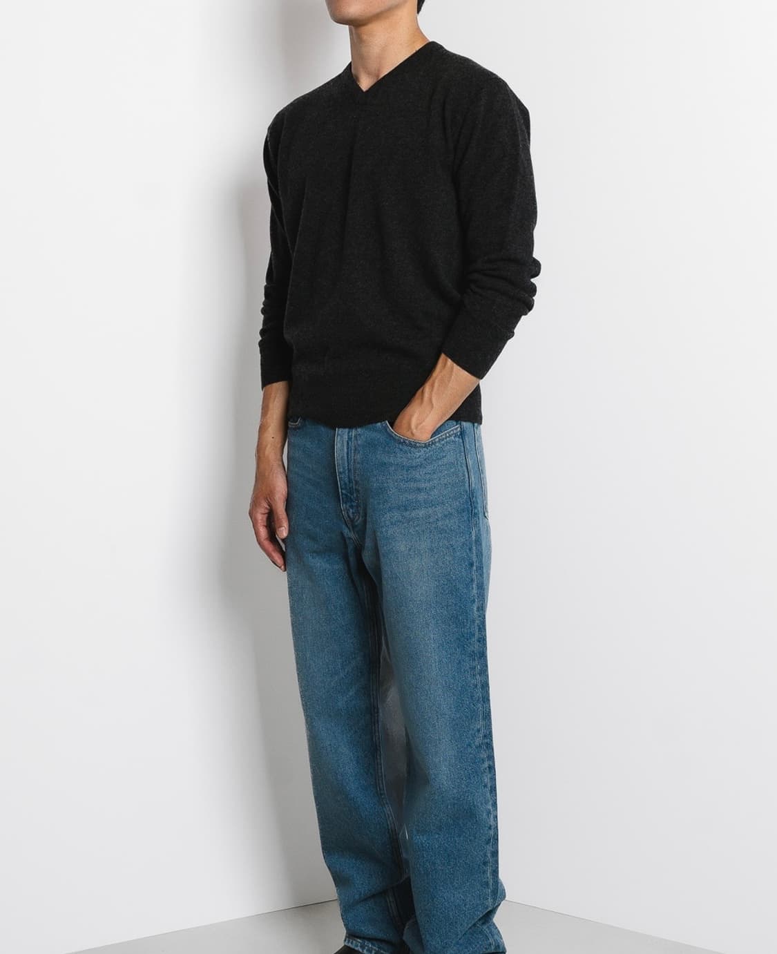 스테디에브리웨어/스탠다드 울 브이 넥 니트 (차콜) /3사이즈 상품이미지1