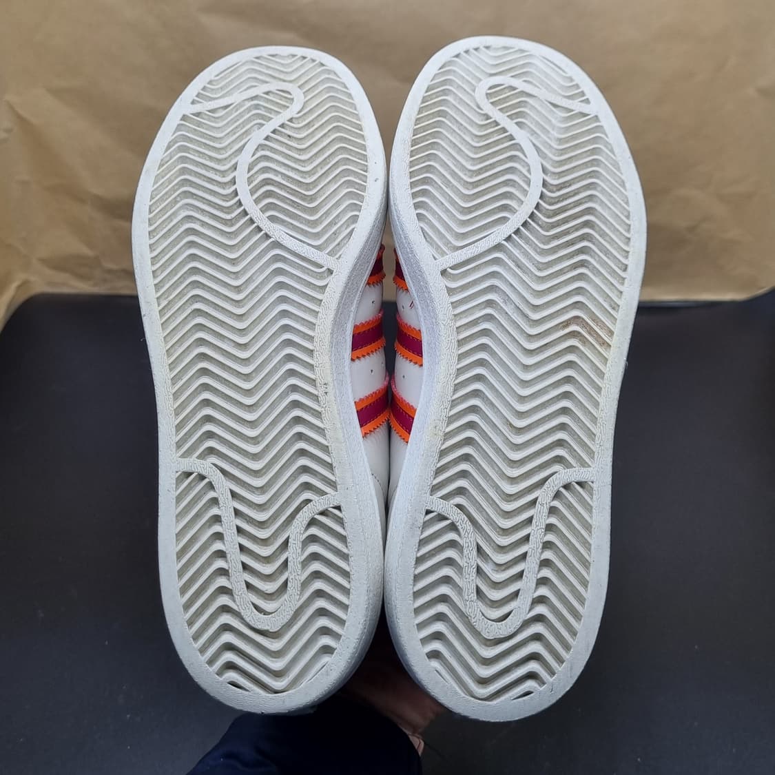 아디다스 슈퍼스타 여성스니커즈240  상품이미지3