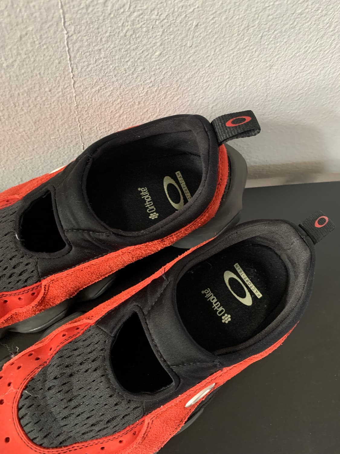 오클리 팩토리 팀과 브레인 데드의 콜라보 상품이미지3