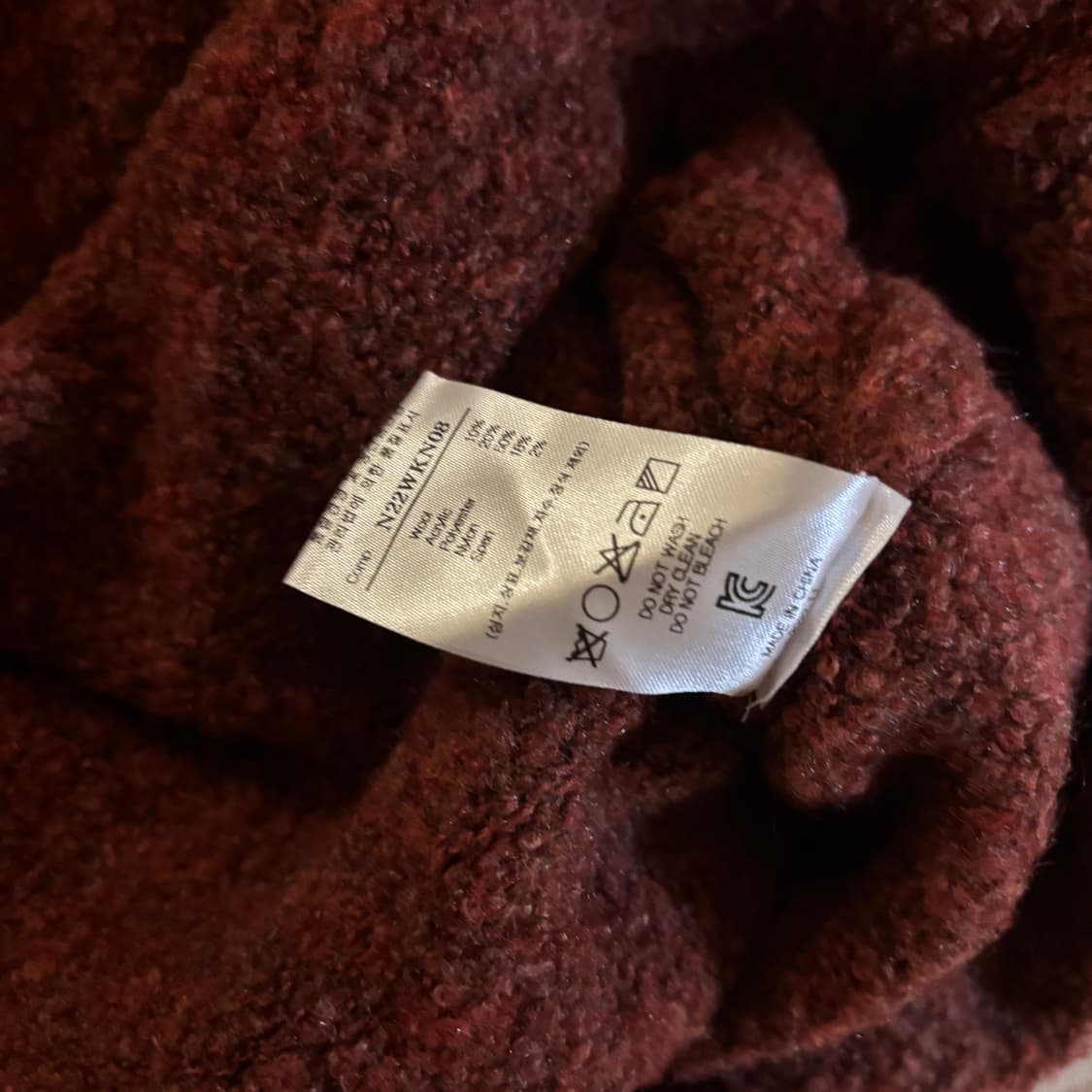 부클 브이넥 오버핏 스웨터 (레드) 상품이미지4