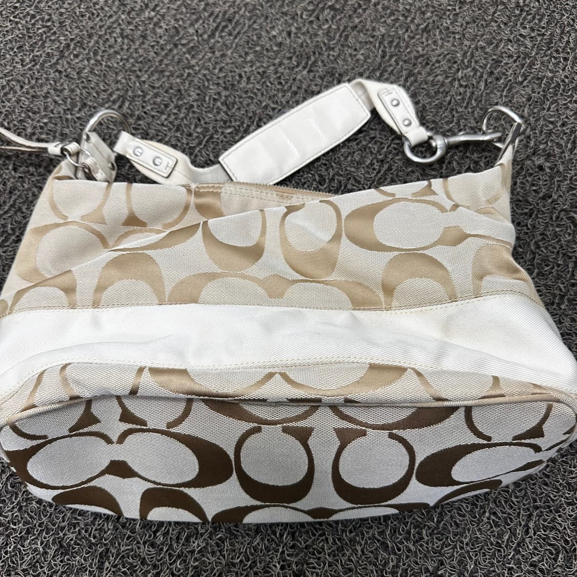 COACH 코치 시그니처 여성 숄더백 상품이미지5