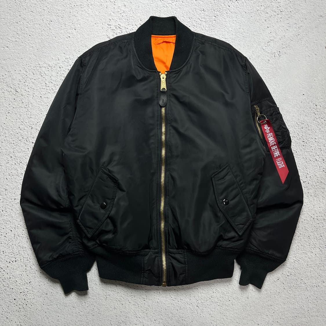 Alpha Industries MA-1 Flight Jacket 상품이미지2