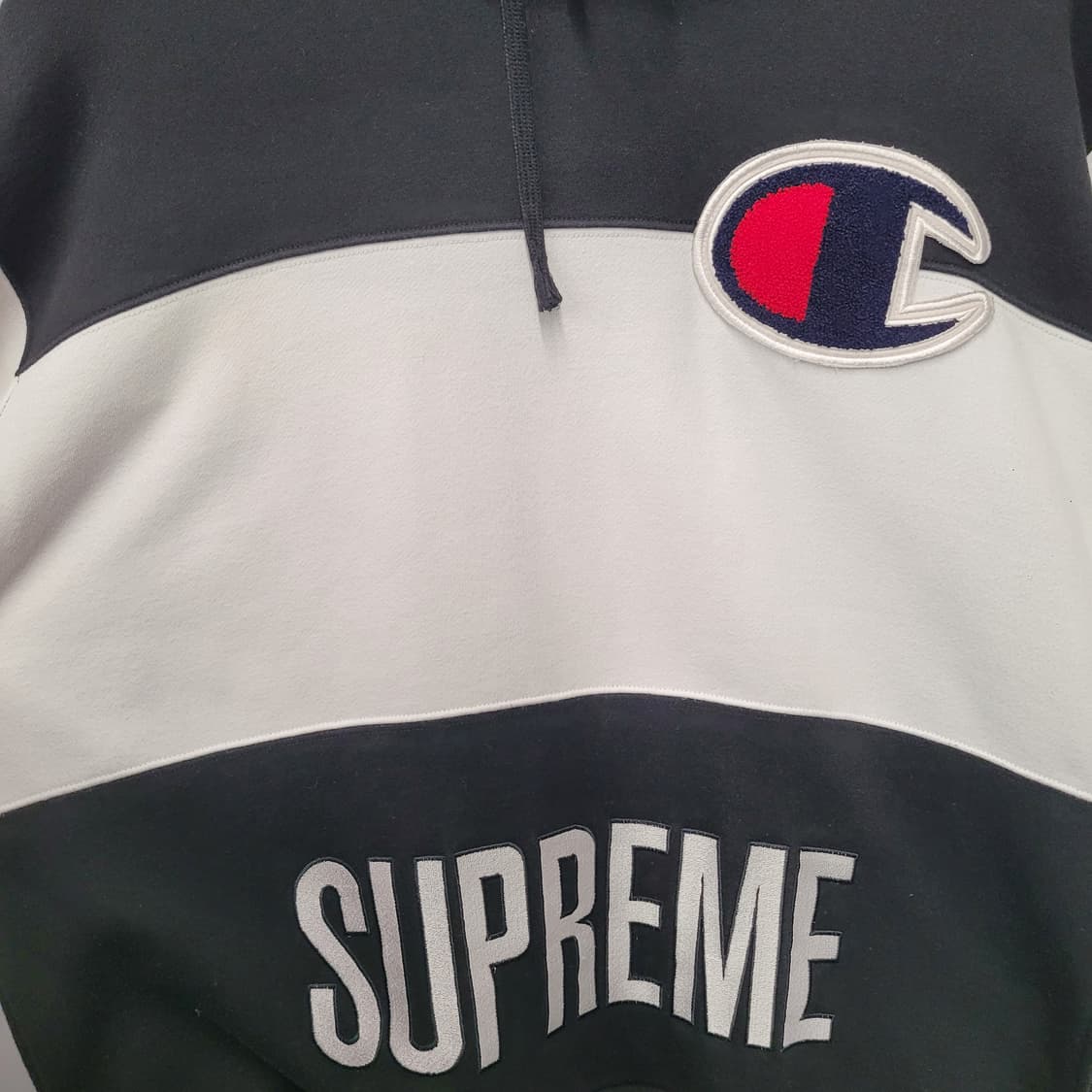 Champion Supreme 챔피온 슈프림 블럭 후디 검흰 상품이미지3