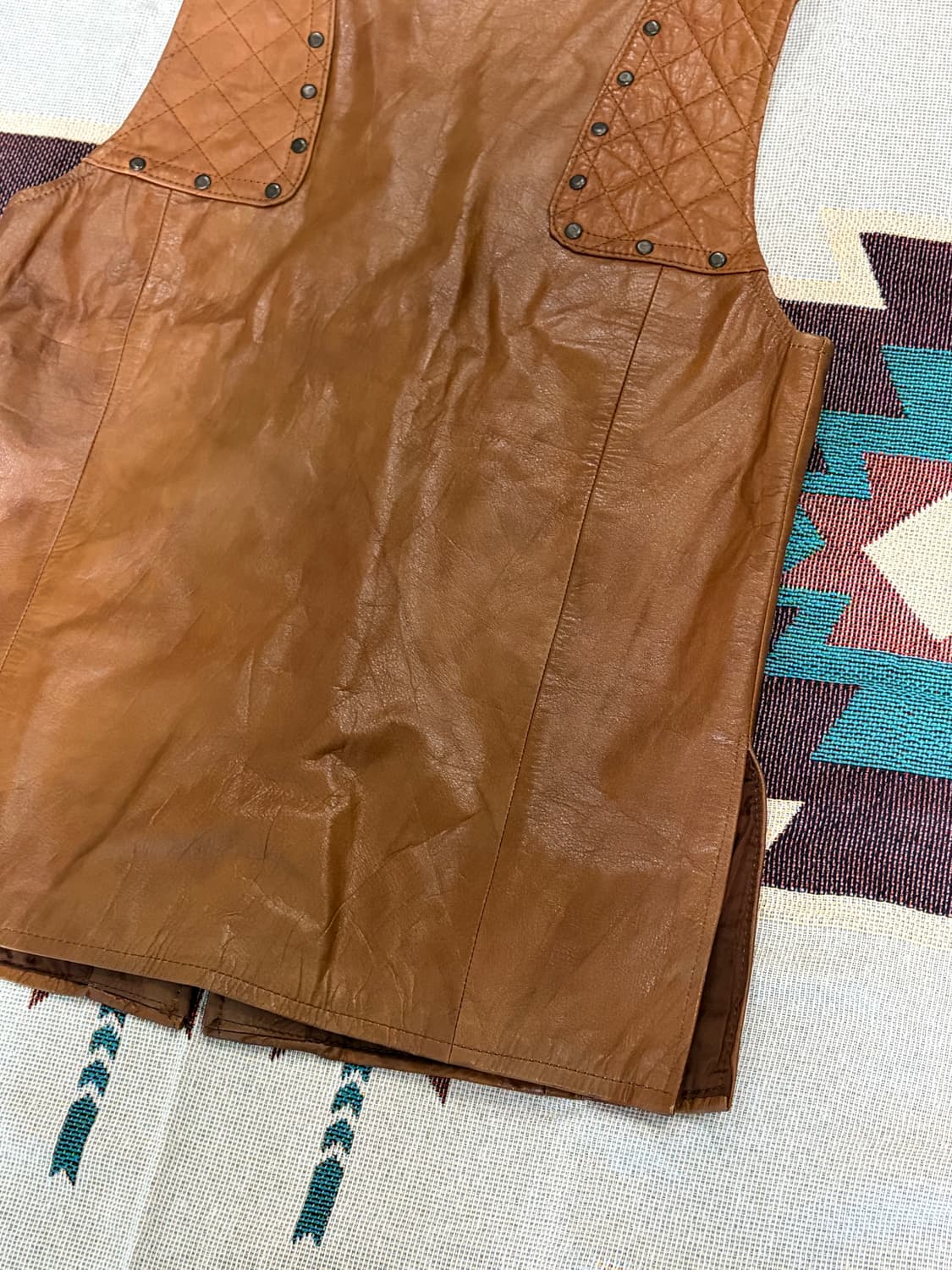 코미네 웨스턴 스터드 레더 베스트 / western stud vest 상품이미지7