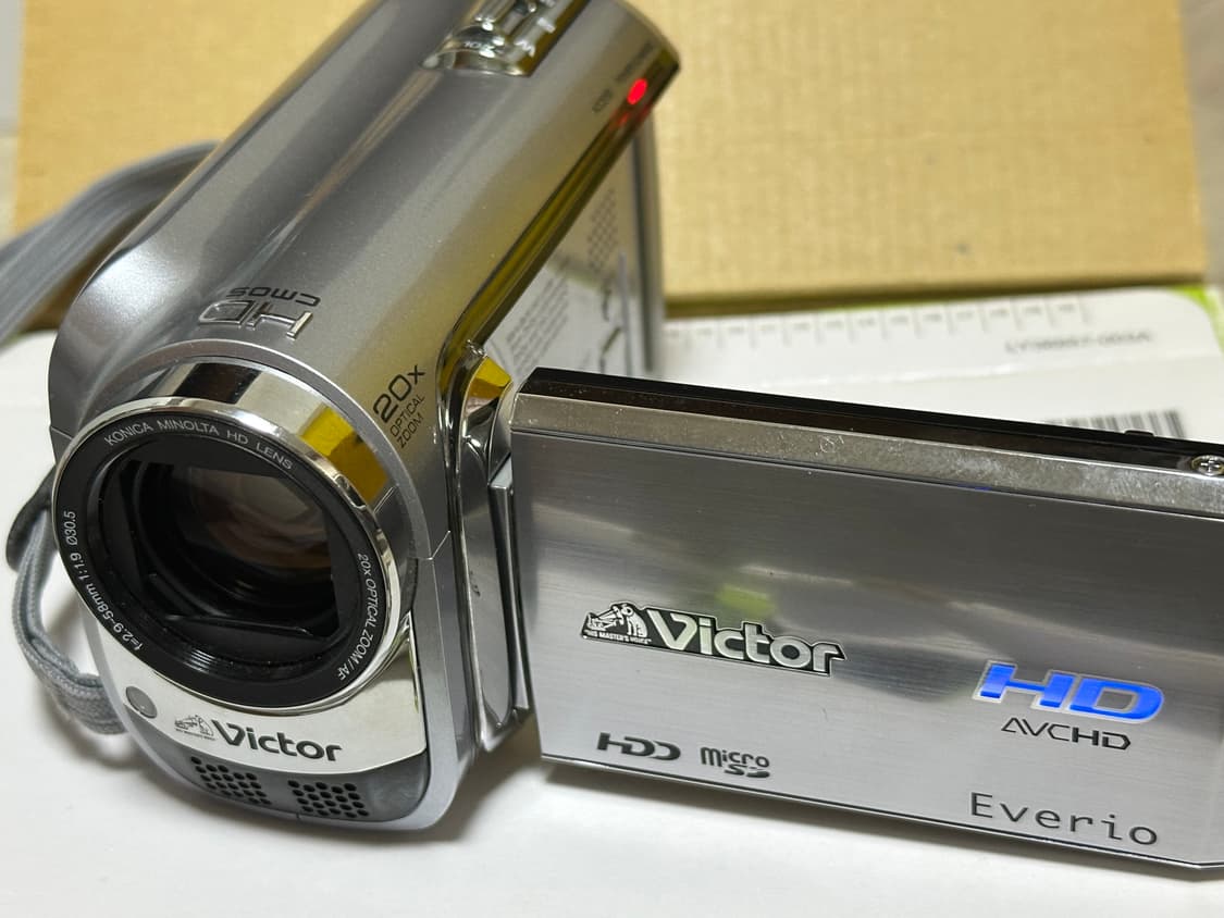 JVC Everio GZ-HD300-S HDD/SD 캠코더 상품이미지1