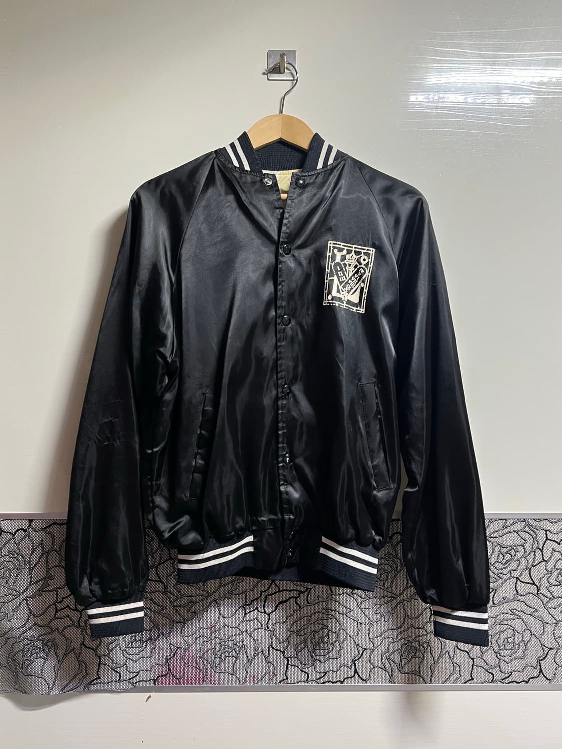 빈티지 USA 프린팅 블랙 세틴 자켓 상품이미지1