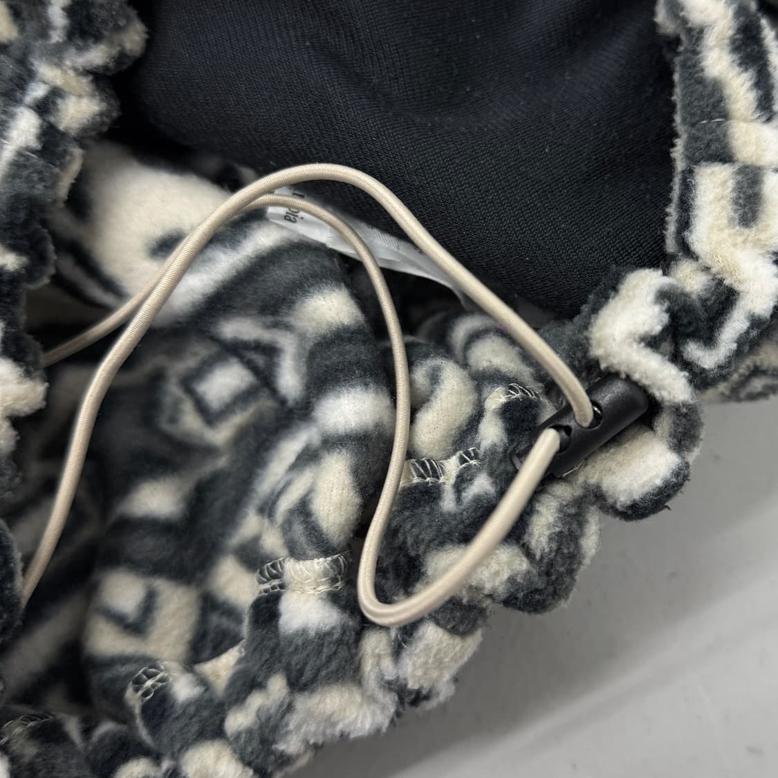 컬럼비아 에스닉 헬베시아 패턴 플리스 자켓 상품이미지4