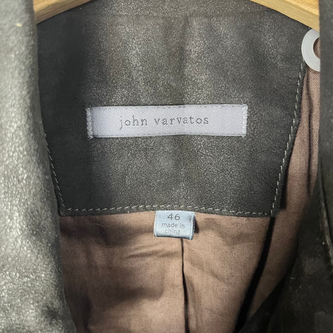 [John Varvatos] 고트 스웨이드 더블 브레스트 트렌치코트 상품이미지4