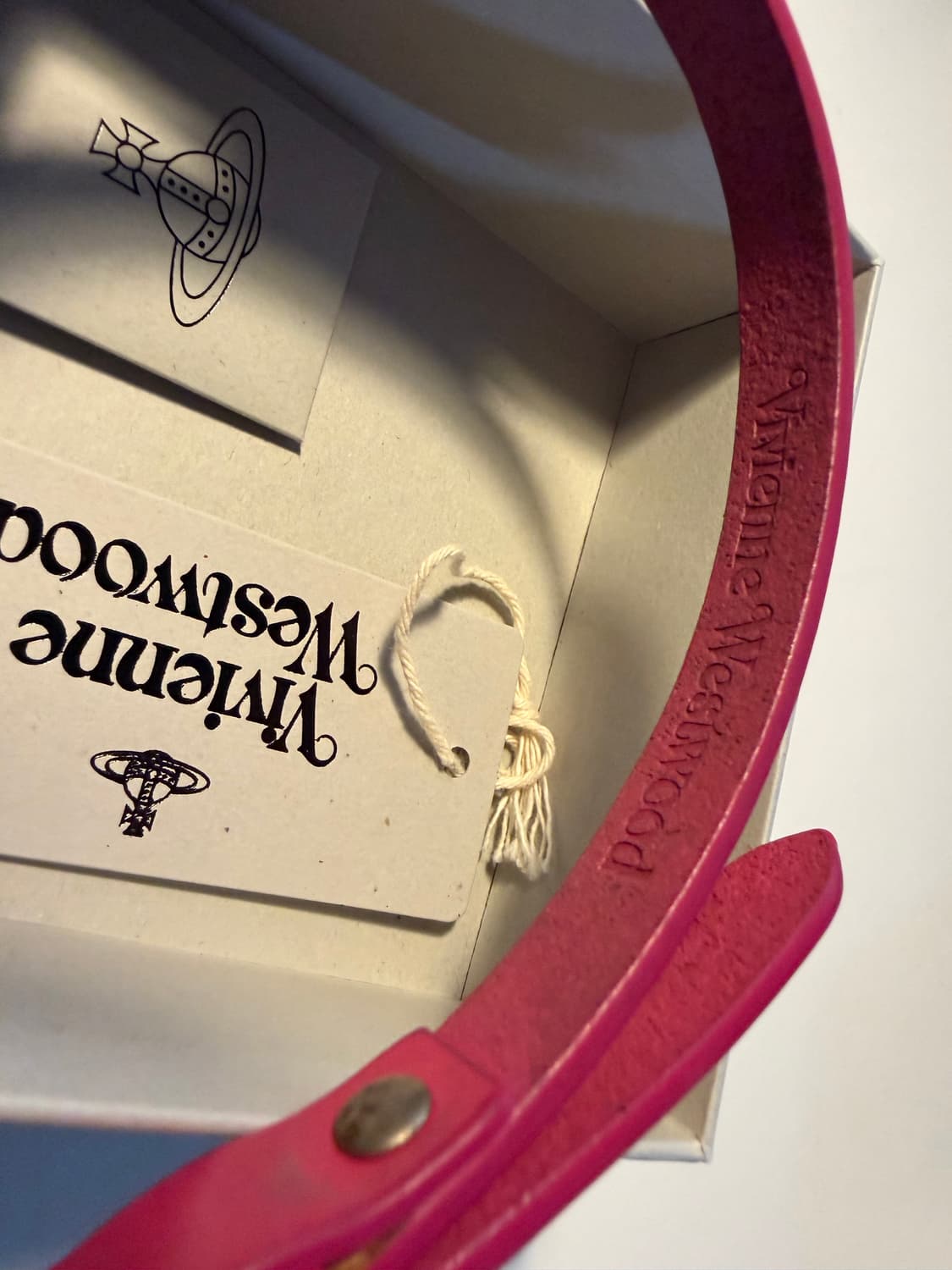 비비안웨스트우드 브리스톨 레더 초커 핑크 상품이미지2