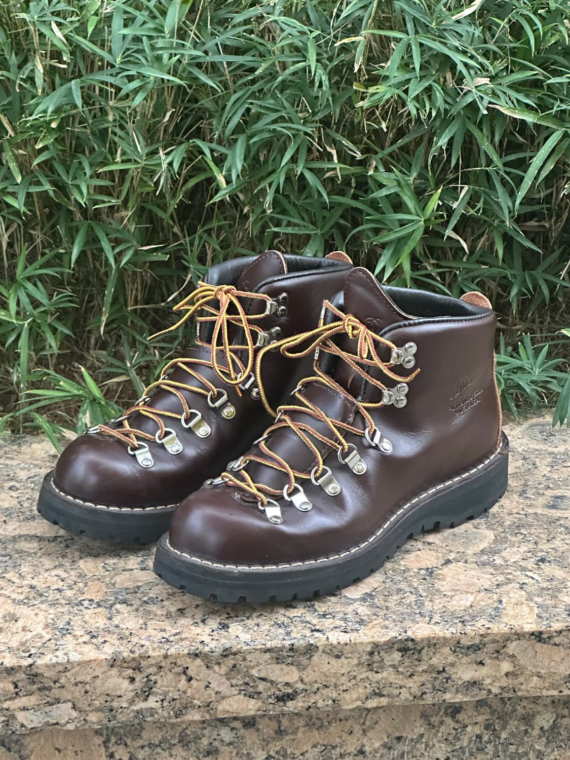 대너 마운틴 라이트 고어텍스 부츠 상품이미지1